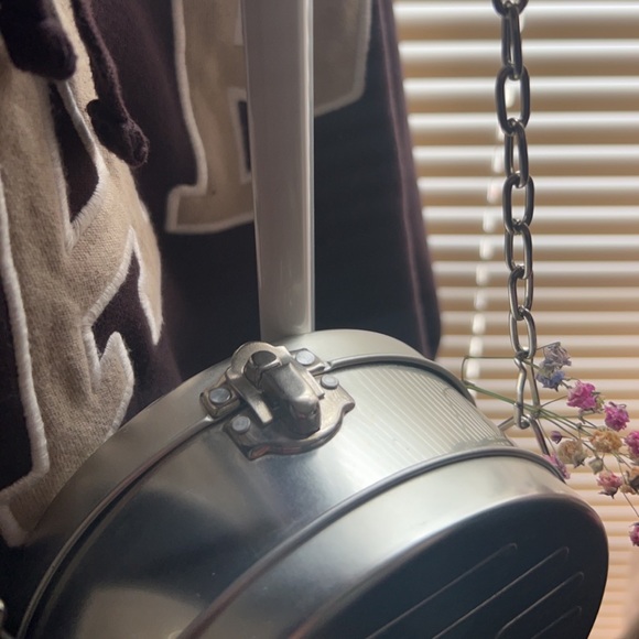 Vintage Harley Davidson tin bag - Picture 2 of 3